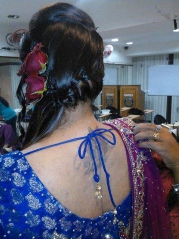 Fomozo Paris Unisex Salon