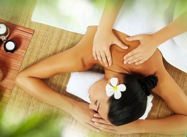 Nisha Beauty Parlour